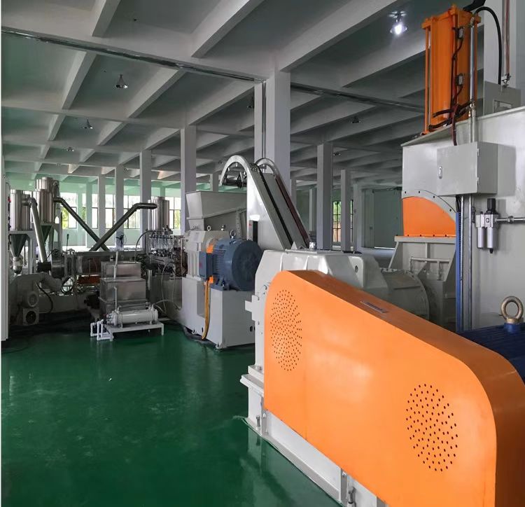 低煙無鹵阻燃聚烯烴電纜料造粒機(jī)_低煙無鹵阻燃電纜料造粒機(jī)_佳德