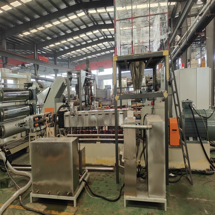 EVA片材擠出機(jī)_汽車內(nèi)飾片材擠出機(jī)_佳德機(jī)械